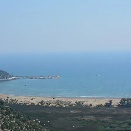 1 3* Demre